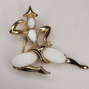 TRIFARI | Alfred Phillip | 1950's | “Beau Belles” | Siam Dancer | Brooch